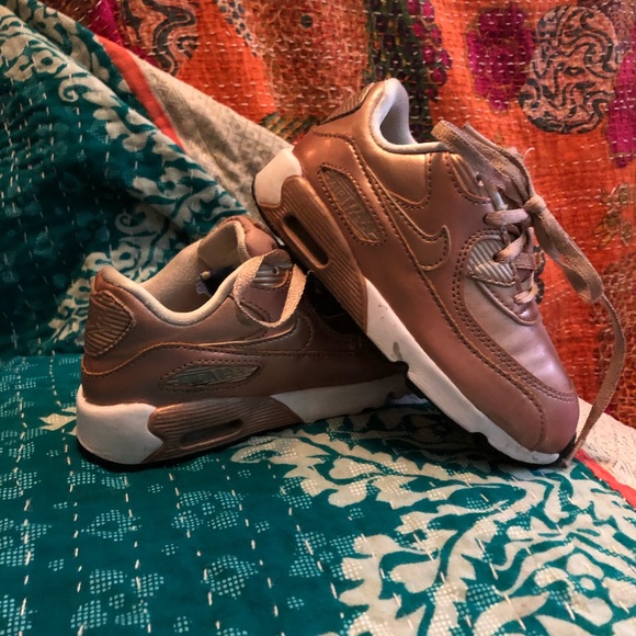 Rose Gold Nike AirMax - Picture 2 of 4